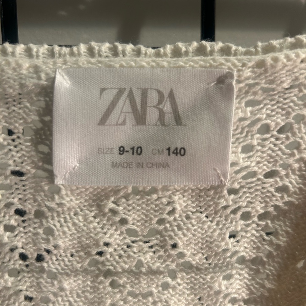 Zara Girl’s‎ Cream Eyelet Top - Picture 2 of 3